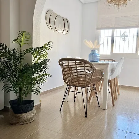 Casa Canarias En Alicante, Playa Y Piscina